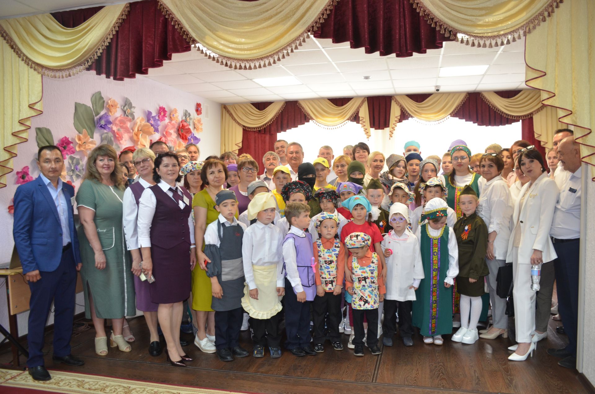 В Красном Боре состоялось торжественное открытие детской швейной мастерской «Ласка-стиль» (ФОТОРЕПОРТАЖ)