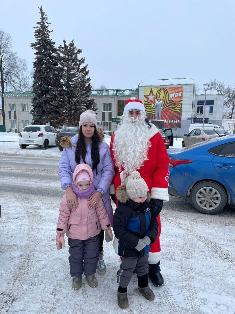 В Агрызском районе прошли профилактические рейды с Дедом Морозом