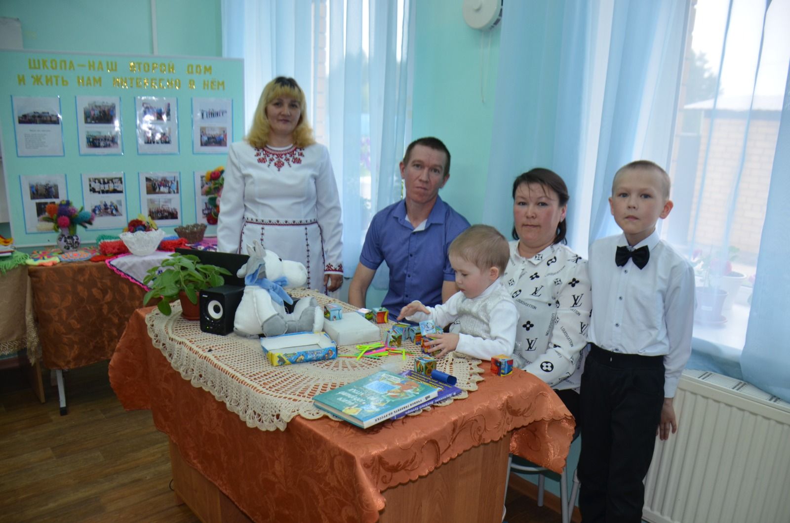 Кулегашская школа отметила 105-летний юбилей