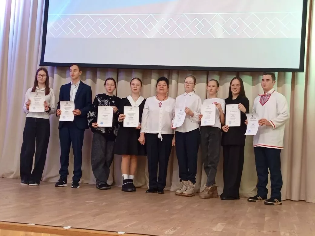 Школьники Агрызского района приняли участие в финале олимпиады по родным языкам