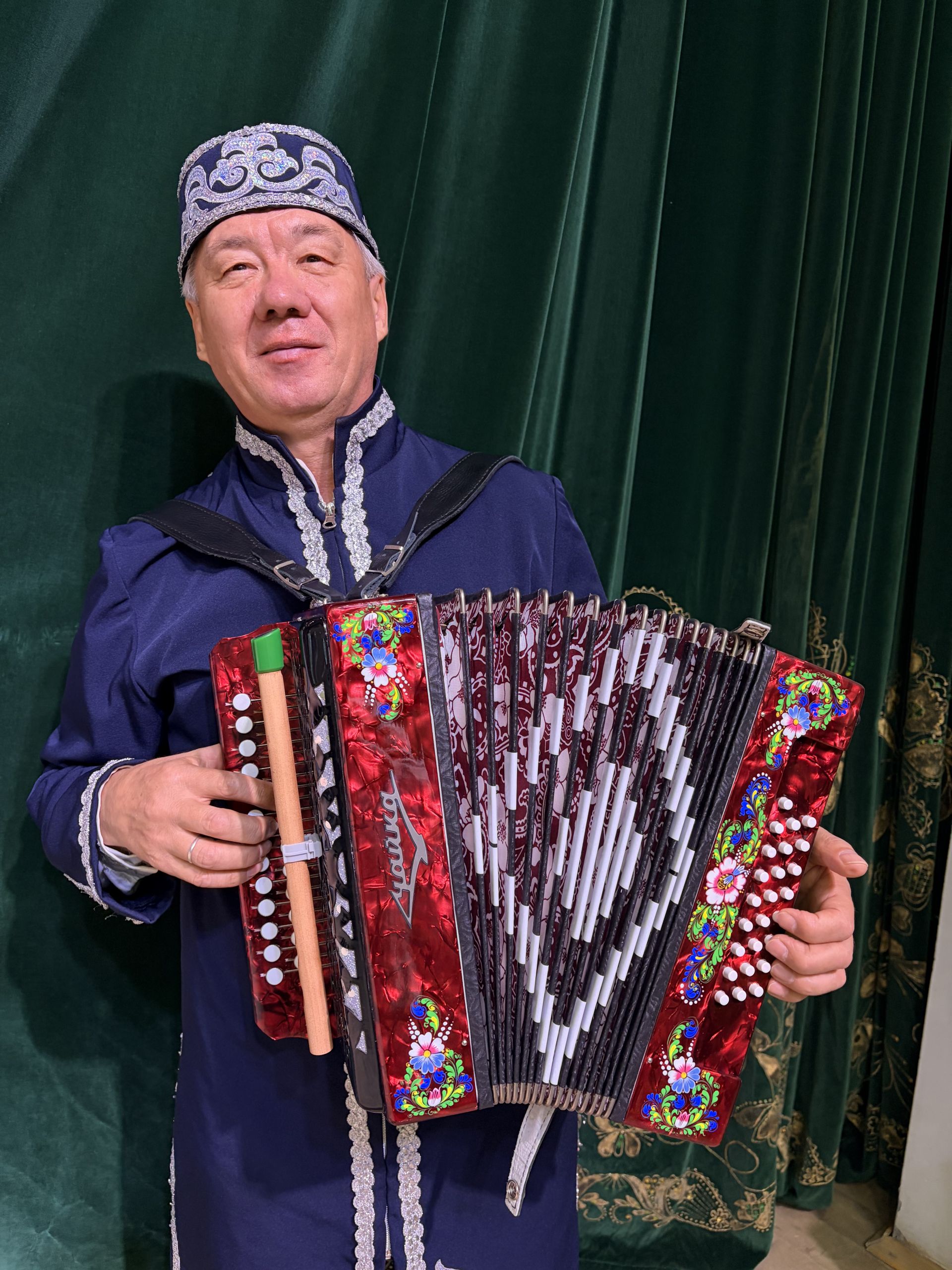 “Көмеш телле гармун” халык ансамбле – һәр бәйрәмнең бизәге
