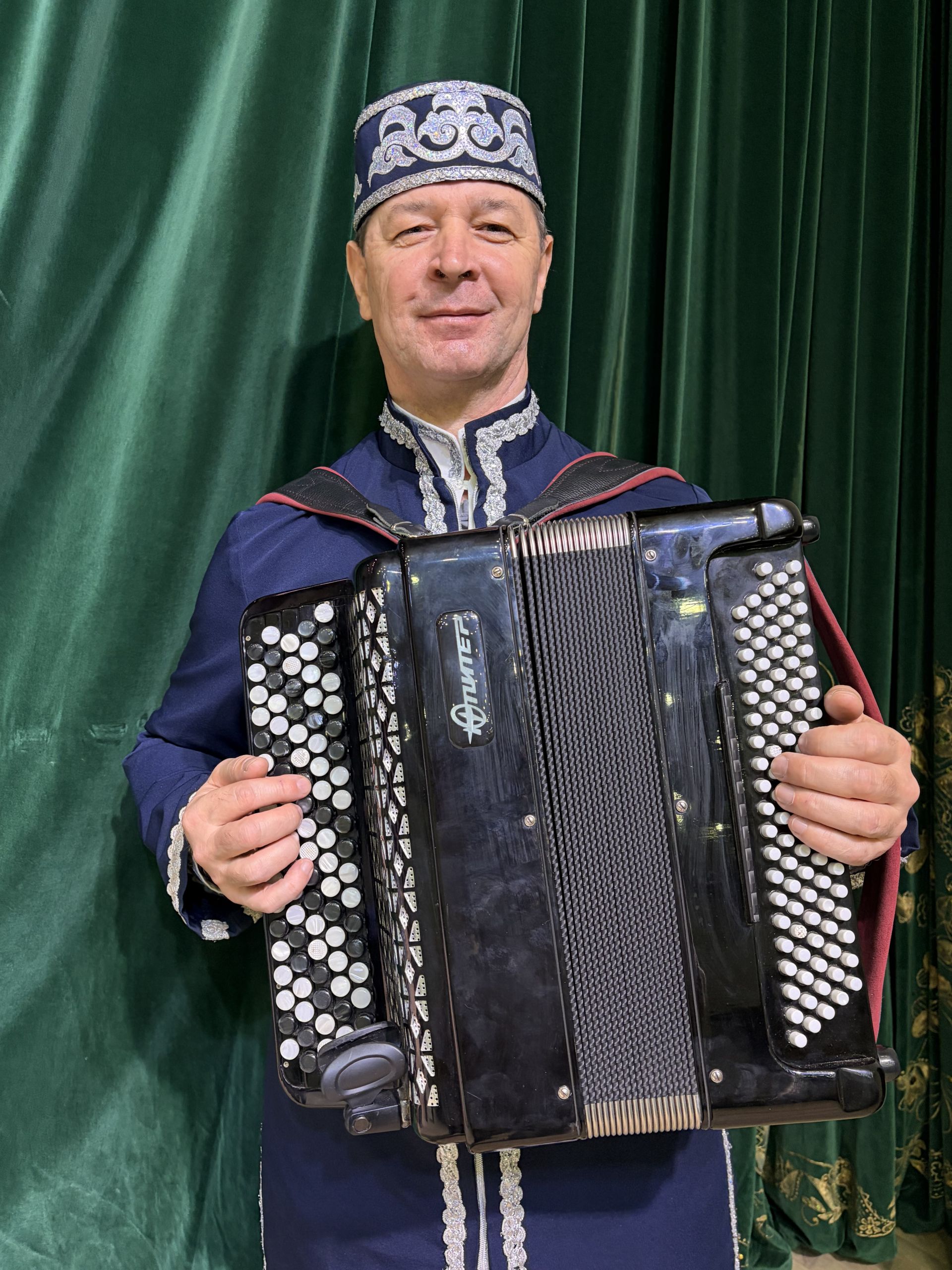 “Көмеш телле гармун” халык ансамбле – һәр бәйрәмнең бизәге