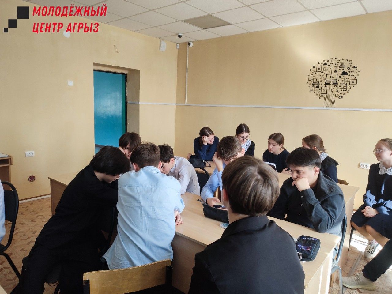 В школе № 3 имени Тази Гиззата прошел интерактивный урок «Честный квиз»