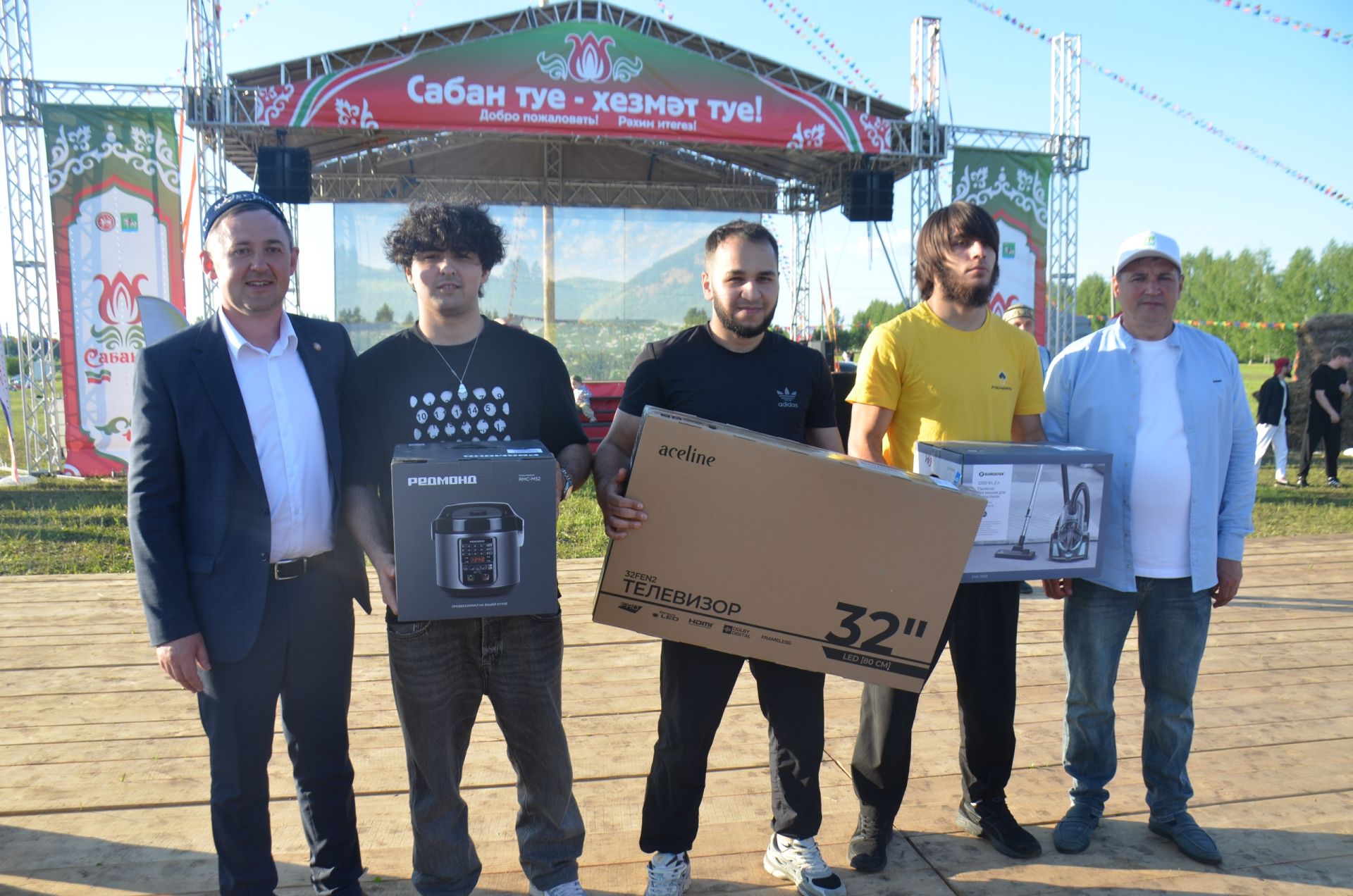 Әгерҗе Сабан туенда җиңгән һәм призлы урын яулаган көрәшчеләр