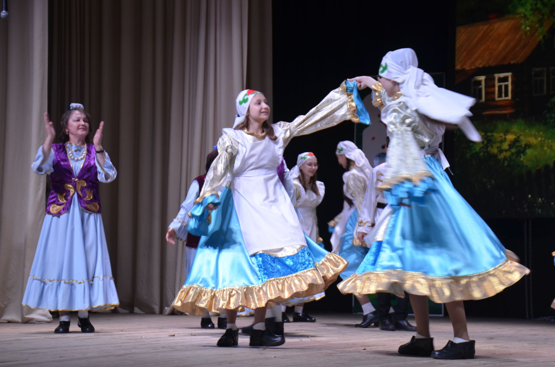 Гала-концерт районного фестиваля "Радуга культур"