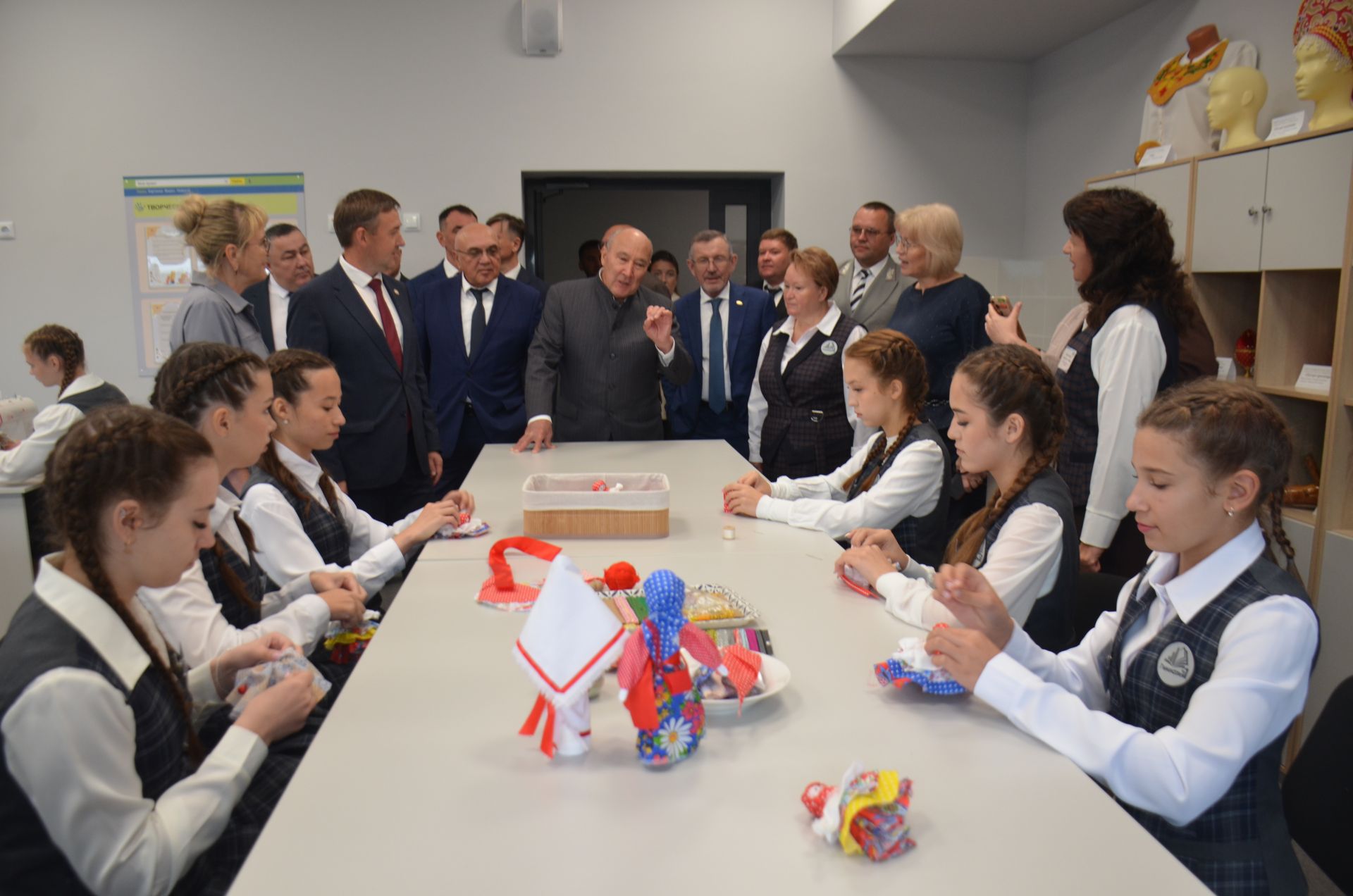 В Агрызе открылась новая гимназия №1 имени Асафа Абдрахманова