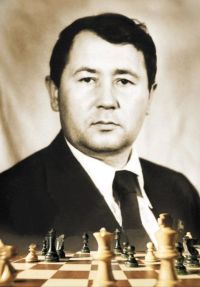 В Иж-Бобье пройдет юбилейный шахматный турнир памяти Рустама Зигангараева