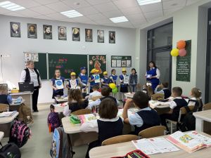 Агрызским первоклассникам рассказали о безопасном использовании самокатов и велосипедов
