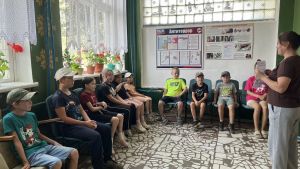 В Бимском сельском Доме культуры состоялся информационный час на тему «Борьба с коррупцией — дело каждого»