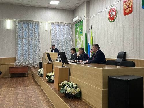 «Деловые вторники» с участием депутатов станут еженедельными в Агрызе