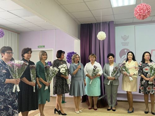 В Агрызе чествовали ветеранов педагогики, бывших заведующих детскими садами (ФОТО)