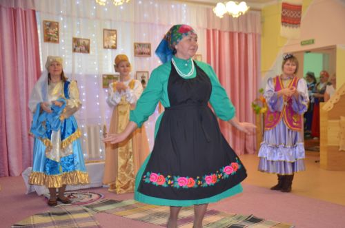 Между городскими детскими садами прошел конкурс «Дружная семья народов» (ФОТО)