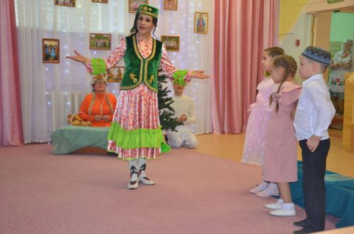 Между городскими детскими садами прошел конкурс «Дружная семья народов» (ФОТО)