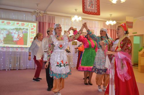 Между городскими детскими садами прошел конкурс «Дружная семья народов» (ФОТО)