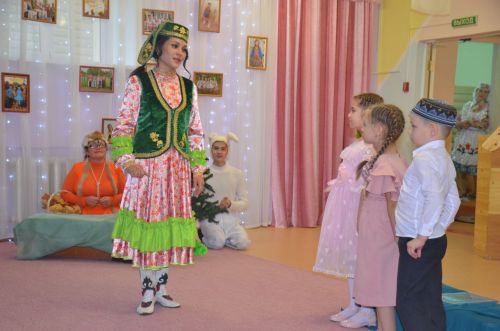 Между городскими детскими садами прошел конкурс «Дружная семья народов» (ФОТО)
