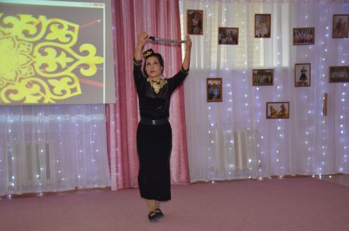 Между городскими детскими садами прошел конкурс «Дружная семья народов» (ФОТО)