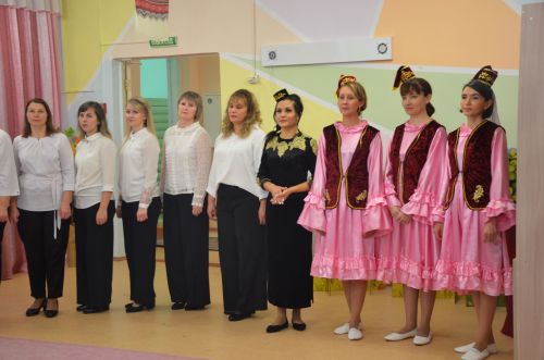 Между городскими детскими садами прошел конкурс «Дружная семья народов» (ФОТО)