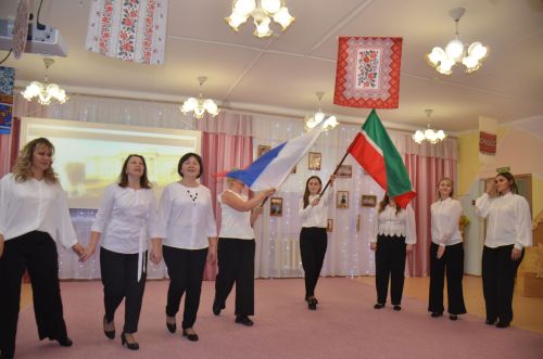 Между городскими детскими садами прошел конкурс «Дружная семья народов» (ФОТО)
