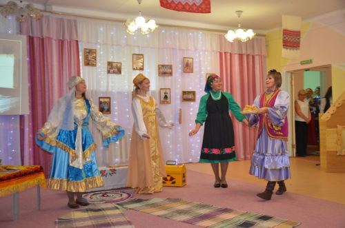 Между городскими детскими садами прошел конкурс «Дружная семья народов» (ФОТО)