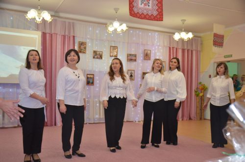 Между городскими детскими садами прошел конкурс «Дружная семья народов» (ФОТО)