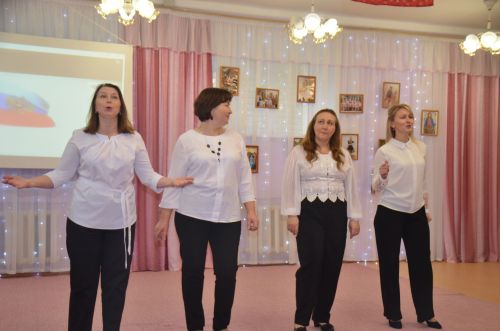 Между городскими детскими садами прошел конкурс «Дружная семья народов» (ФОТО)