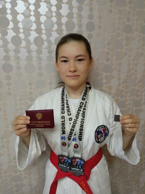 Элина Хаҗиәхмәтовага спорт мастерына кандидат исеме бирелде