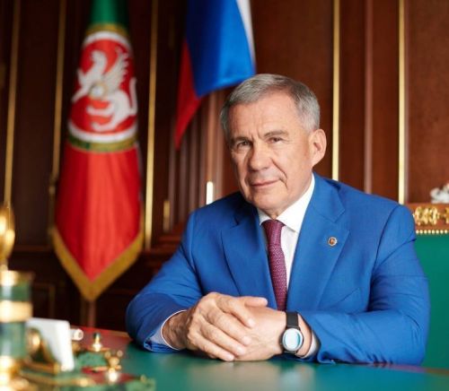 Раис РТ Рустам Минниханов поздравил с Днем защиты детей