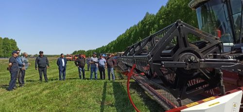 В Агрызском районе продолжается заготовка кормов
