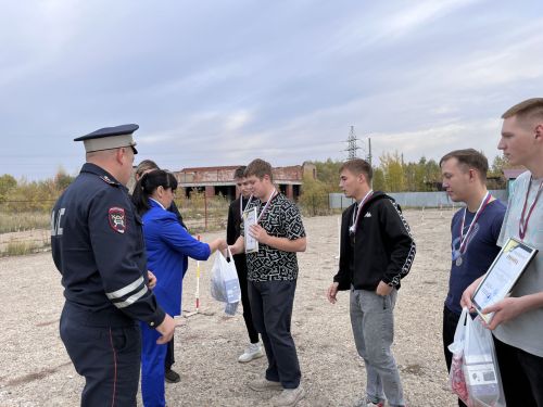 В Агрызе прошел конкурс среди студентов-автомобилистов