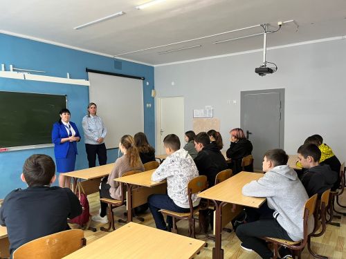 Учащиеся Терсинской школы повторили ПДД
