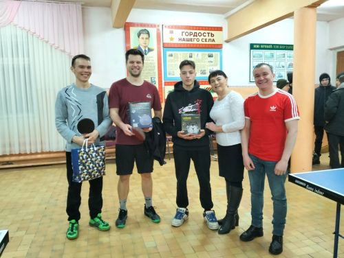 В Иж-Бобье прошел турнир по настольному теннису «Быстрая ракетка»