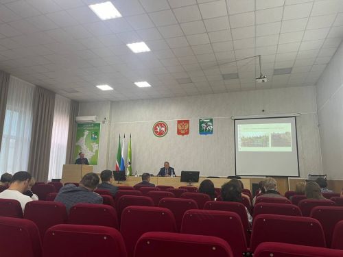 В Агрызе состоялось совещание с кураторами семей участников СВО
