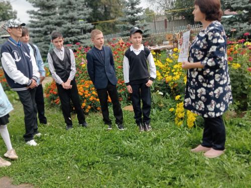 Салагыш авыл китапхәнәсендә террорчылык турында әңгәмә оештырылды