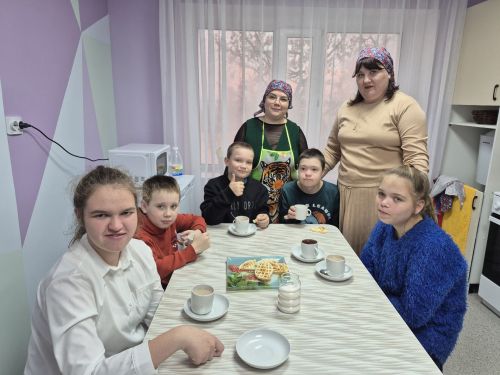 Занятие по социально-бытовой адаптации прошло в центре «Надежда»