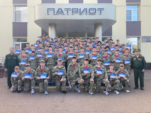 Около 40 учащихся из Агрызского района приняли участие в учебных военных сборах