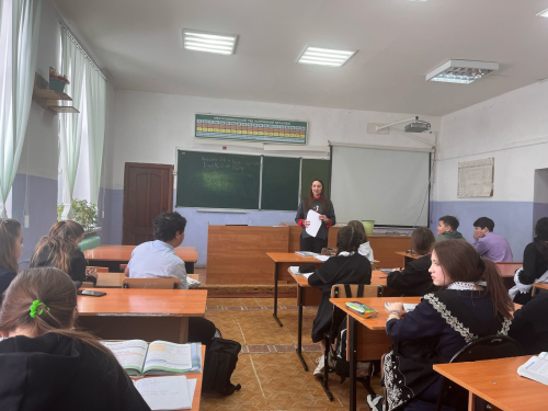 В гимназии №1 прошла беседа по профилактике правонарушений среди подростков