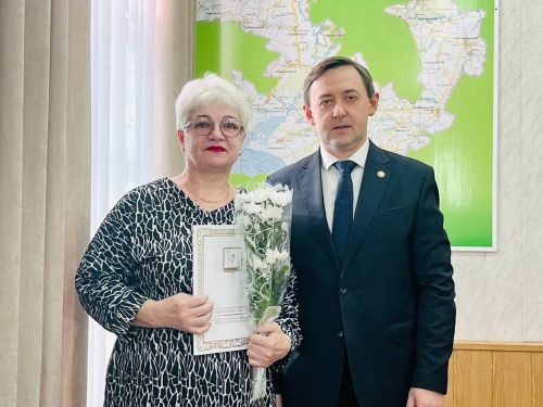 В администрации Агрызского района состоялось торжественное награждение работников ЖКХ и бытового обслуживания