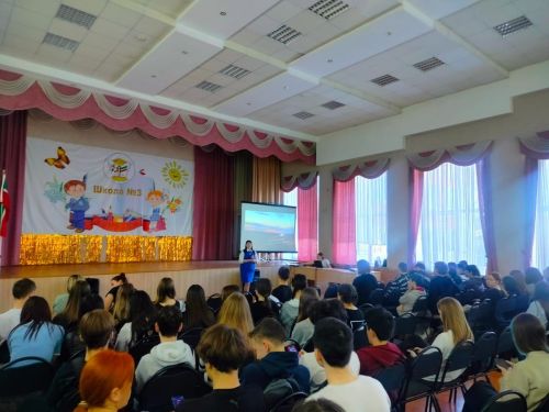 Профилактическая беседа по безопасности дорожного движения прошла в школе №3