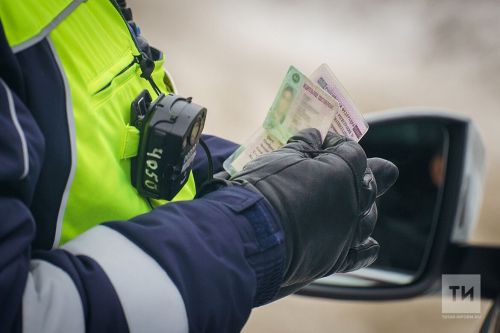 Татарстанда машина йөртү таныклыгын алу өчен кемнәр бушлай укый ала