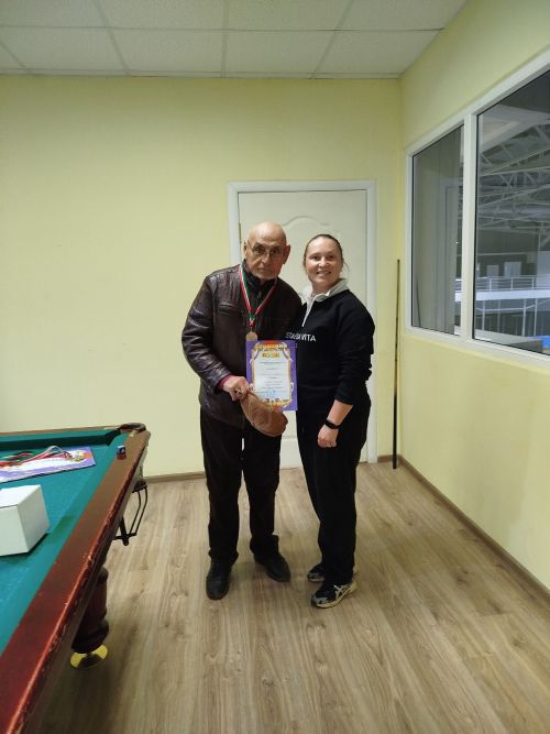 В Ледовом дворце прошел бильярдный турнир «Кубок старшего поколения»