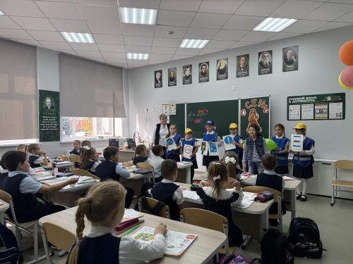 Агрызским первоклассникам рассказали о безопасном использовании самокатов и велосипедов