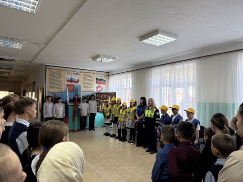 В Иж-Бобьинской школе перед каникулами напомнили о безопасности на дорогах