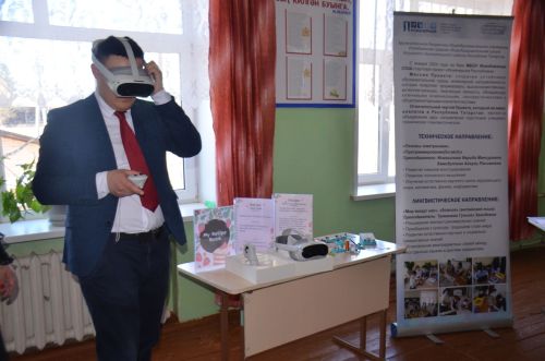В Исенбаевской школе прошла научно-практическая конференция «Единством народов сильна наша малая Родина»