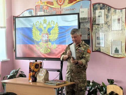 В Кучуковской школе прошла встреча с ветераном боевых действий Рашидом Муфтаховым