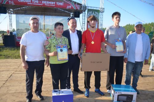 Әгерҗе Сабан туенда җиңгән һәм призлы урын яулаган көрәшчеләр