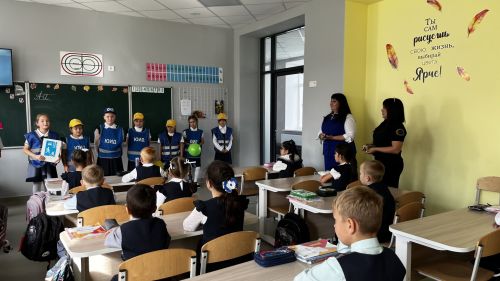 В школе № 4 города Агрыза первоклассники прошли посвящение в юные пешеходы