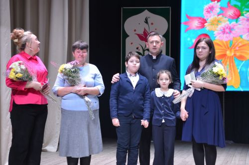 Концерт ко Дню матери