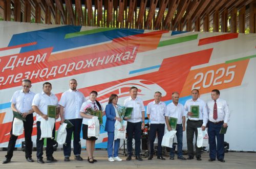 В Агрызе отметили День железнодорожника