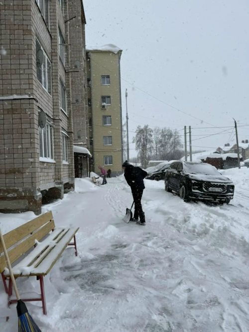 Общегородской субботник борьбы со снегом