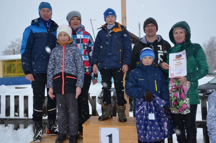 Традиционная «Мари лыжня» в Кадрякове прошла на высоком эмоциональном подъеме